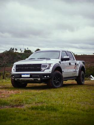 FORD F-150 6.2 SVT RAPTOR 4X4 CD V8 24V GASOLINA 4P AUTOMÁTICO